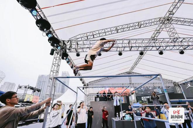 熊猫体育平台“跑出未来酷炫极限”城市体操竞速酷跑挑战赛即将来袭(图2)