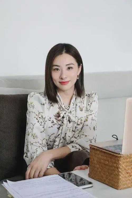 熊猫体育平台中国体操“三大美女”:张豆豆挺胸照走红刘璇举行了四次婚礼(图6)