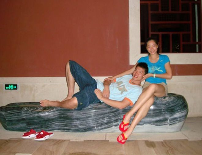 熊猫体育命苦的体操女神:遭富豪丈夫背叛儿子抚养权被抢最终净身出户(图8)