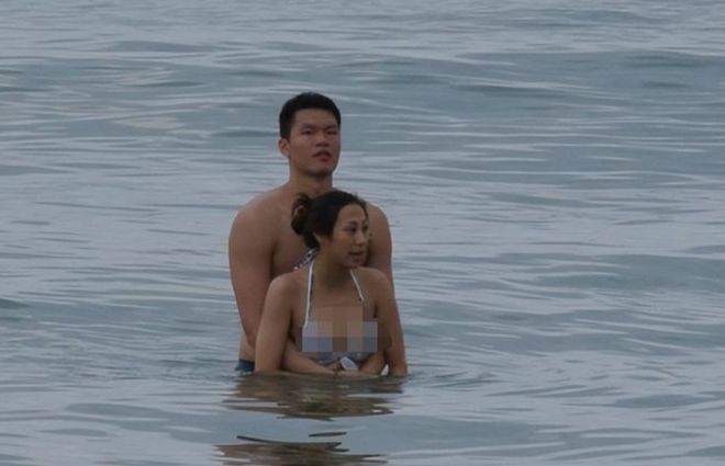 熊猫体育命苦的体操女神:遭富豪丈夫背叛儿子抚养权被抢最终净身出户(图13)