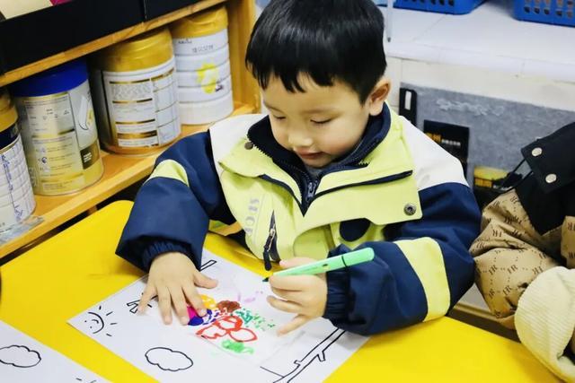 广元市利州区北街幼儿园:托管时光有爱有料多元课程赋能成长!(图1)