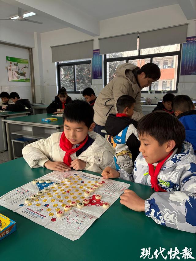 国际数棋社团打开乡村孩子“棋”妙世界(图4)